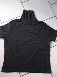 t-shirt col roul&eacute; OCCASION